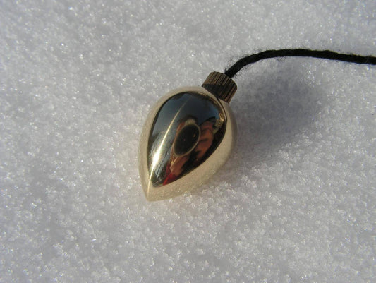 Nihalo Kapljica – Pendel in Tropfenform